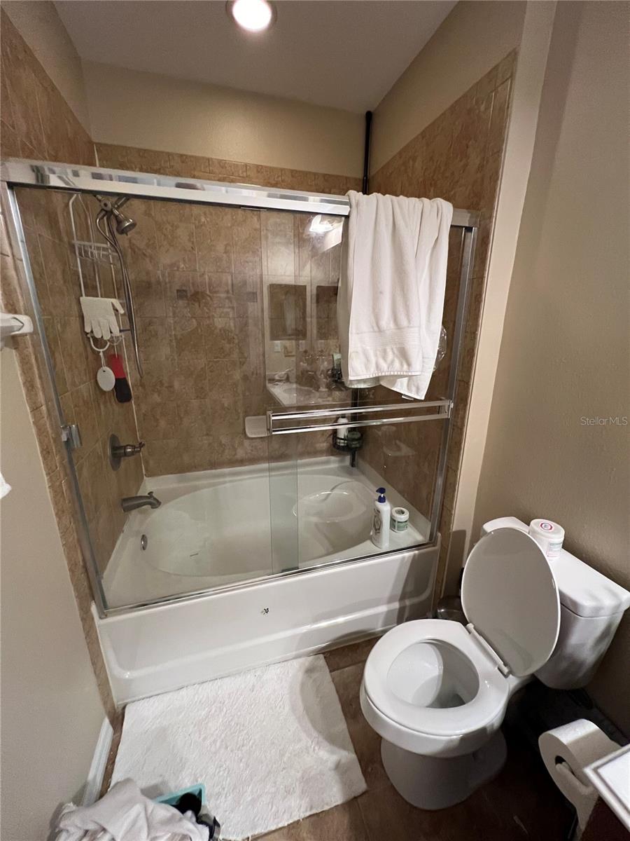 Image 29 of 45 For 11434 Jasper Kay Terrace 206