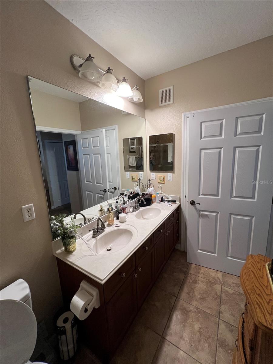 Image 30 of 45 For 11434 Jasper Kay Terrace 206