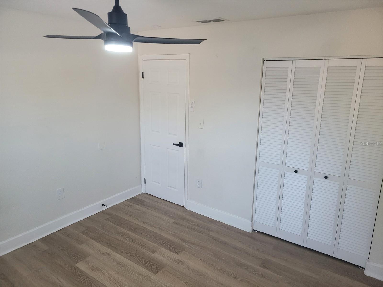 Image 9 of 26 For 1236 Dovehill Drive 1248