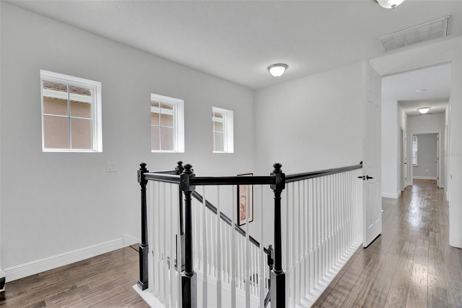 Image 20 of 41 For 4892 Beach Boulevard