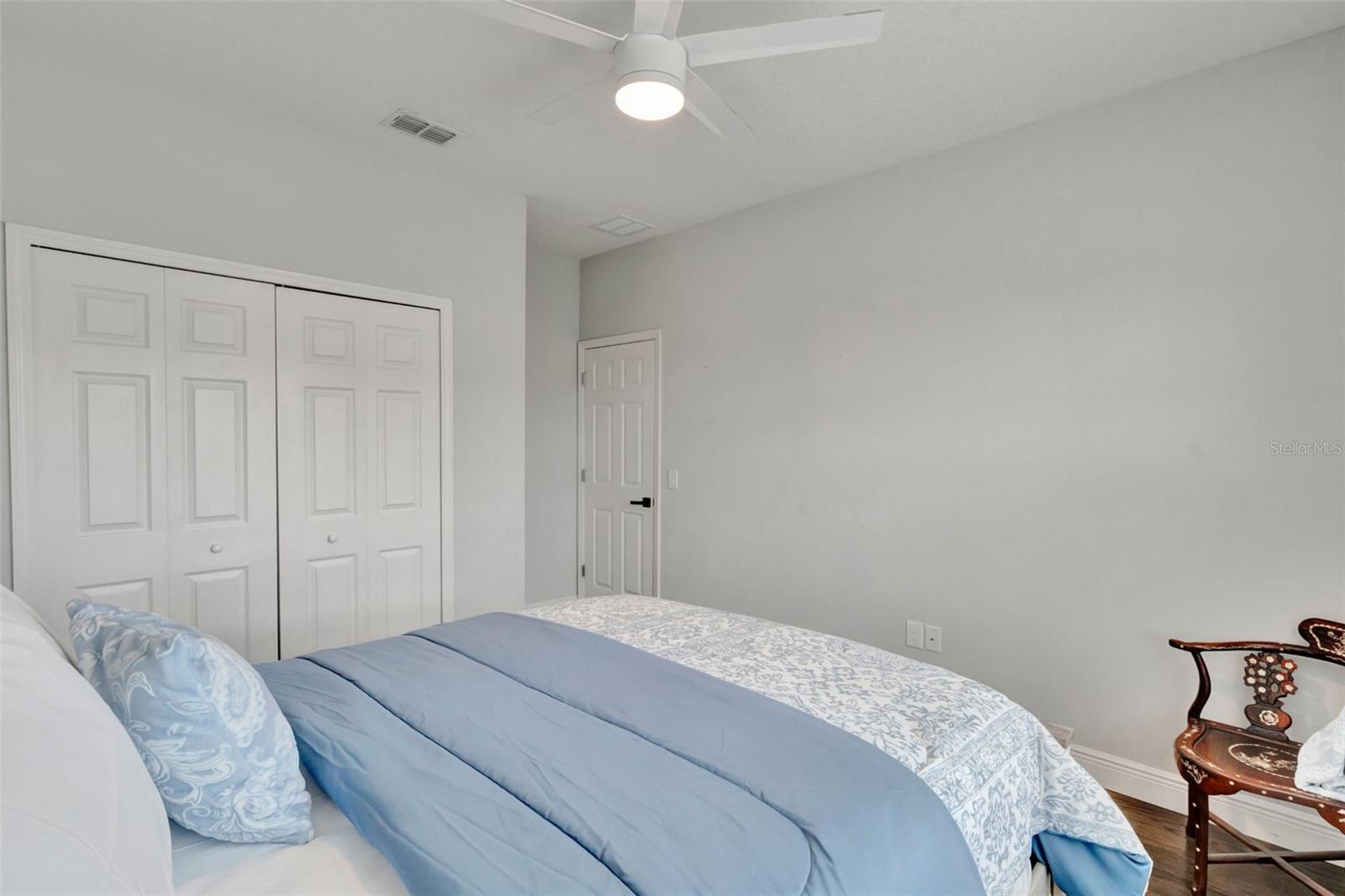 Image 39 of 41 For 4892 Beach Boulevard