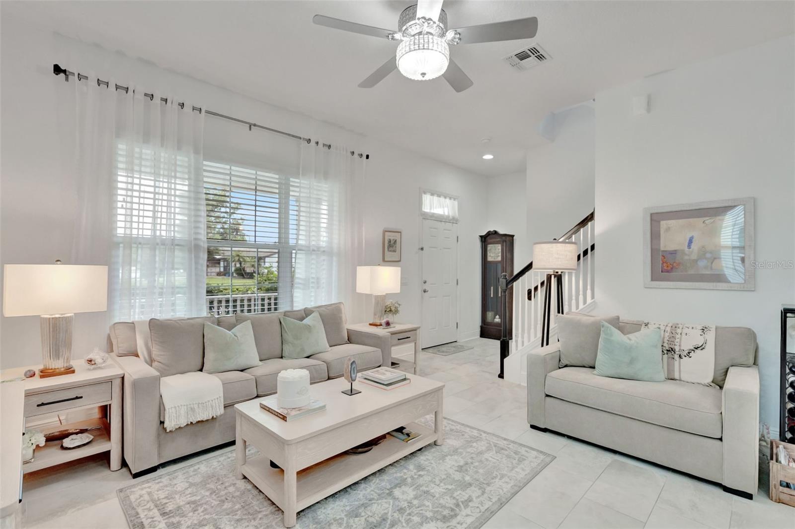 Image 6 of 41 For 4892 Beach Boulevard