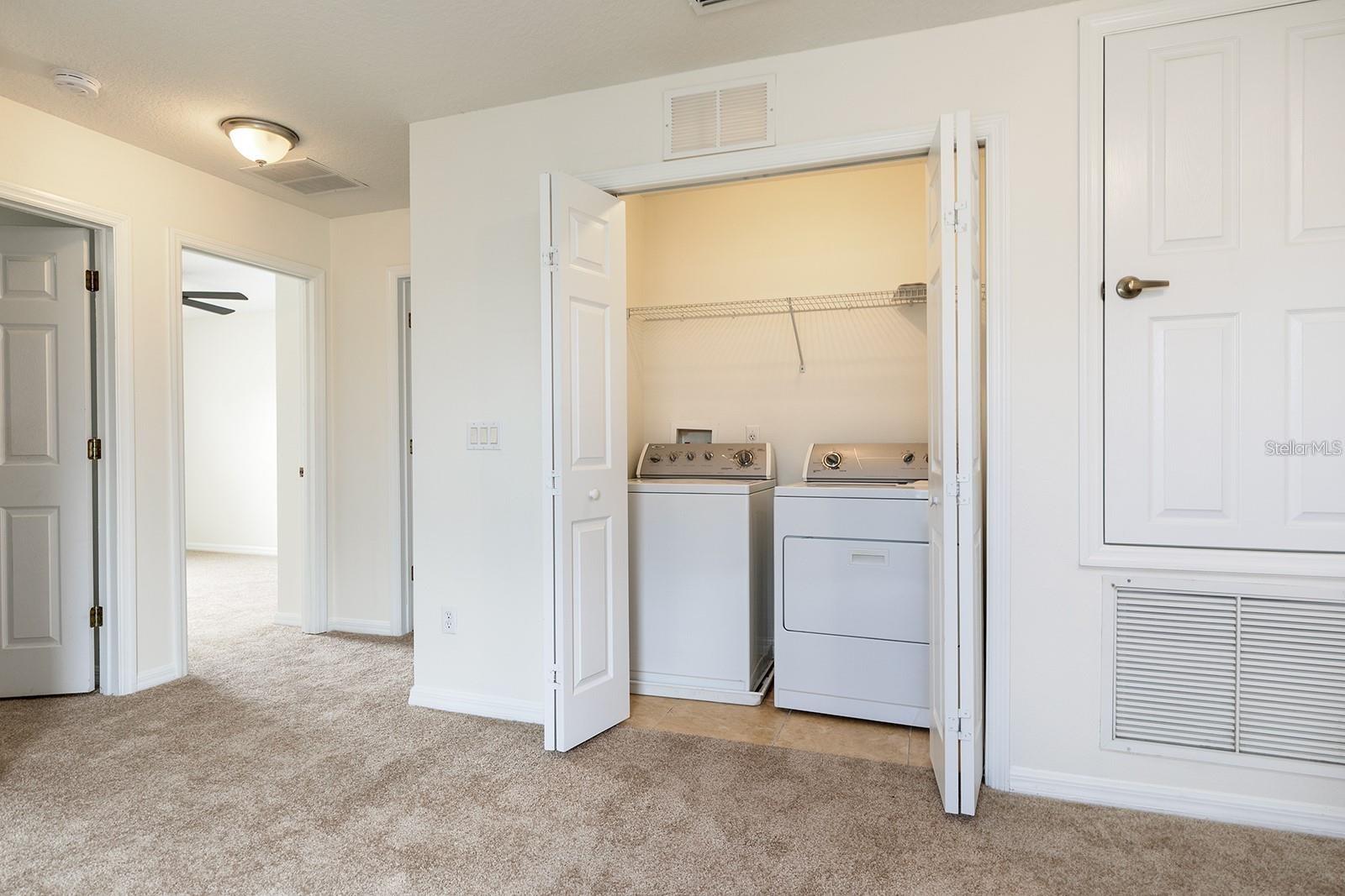 Image 11 of 21 For 4020 Pitch Pine Circle