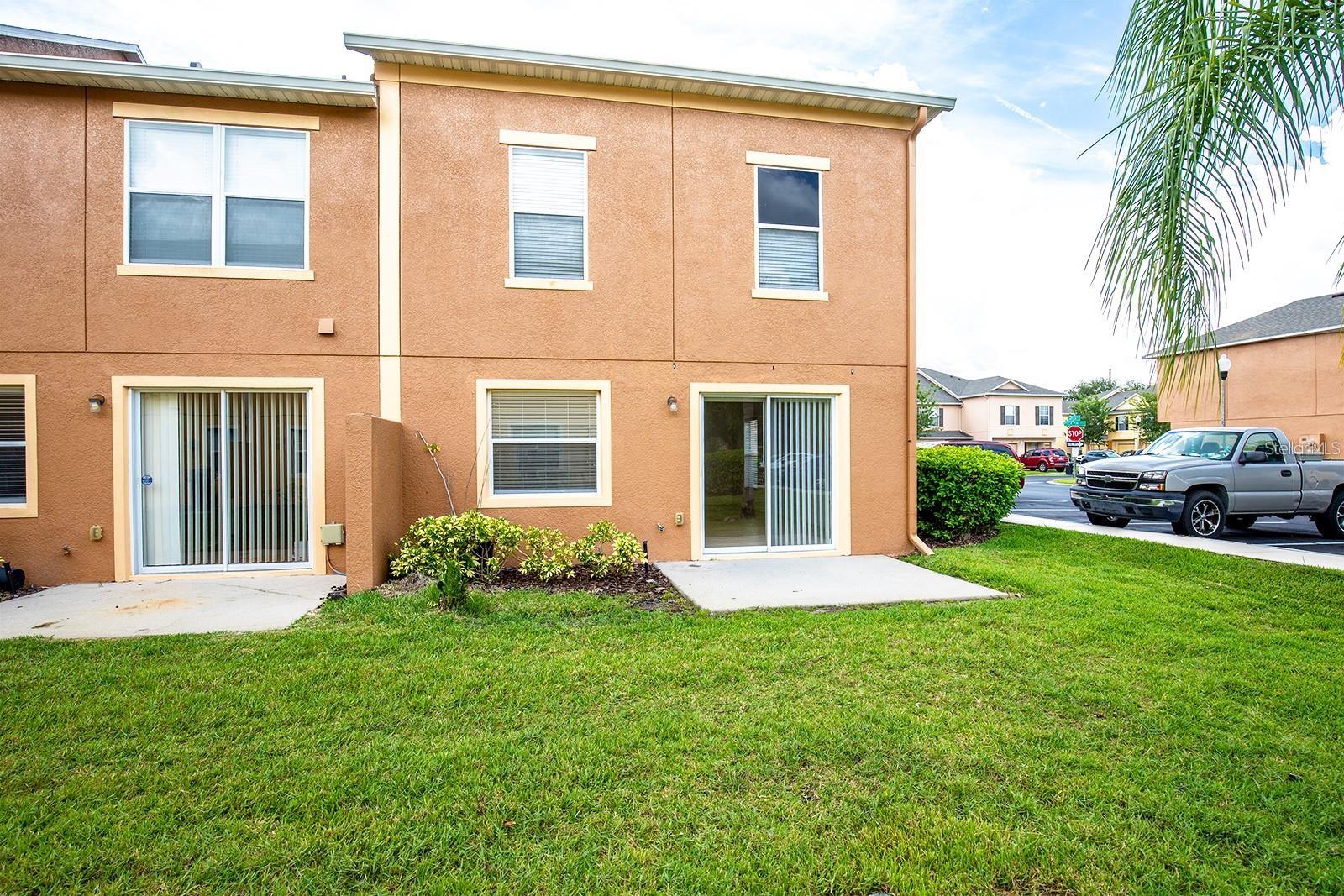 Image 18 of 21 For 4020 Pitch Pine Circle