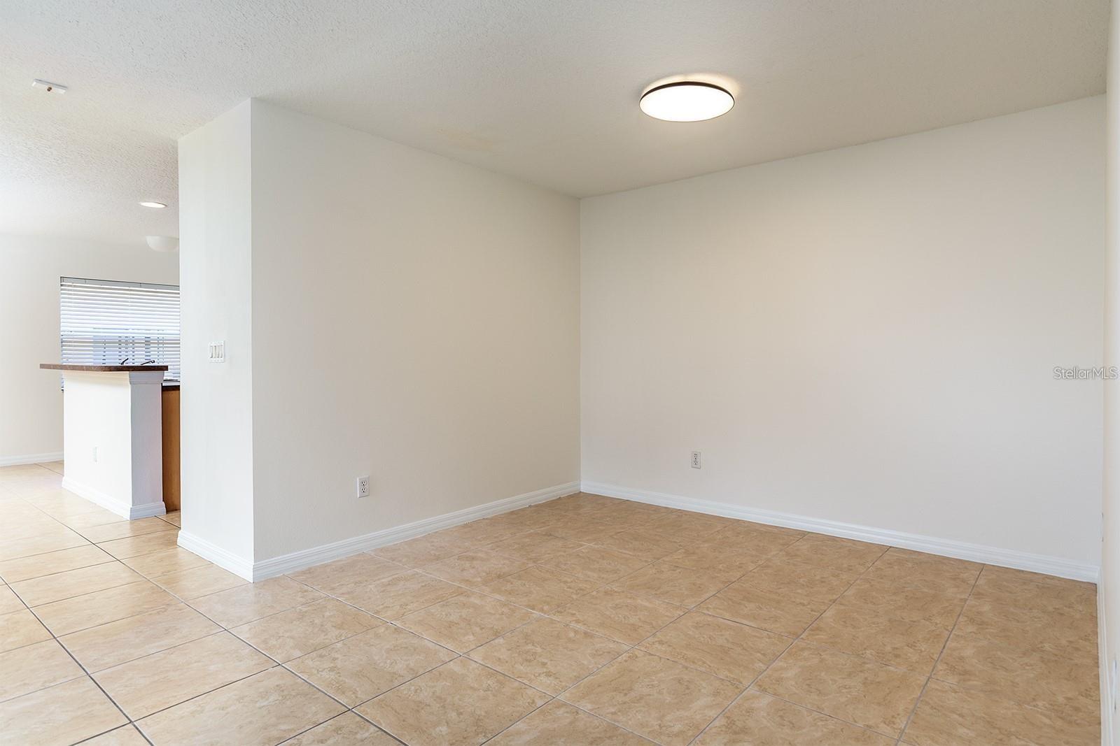 Image 3 of 21 For 4020 Pitch Pine Circle