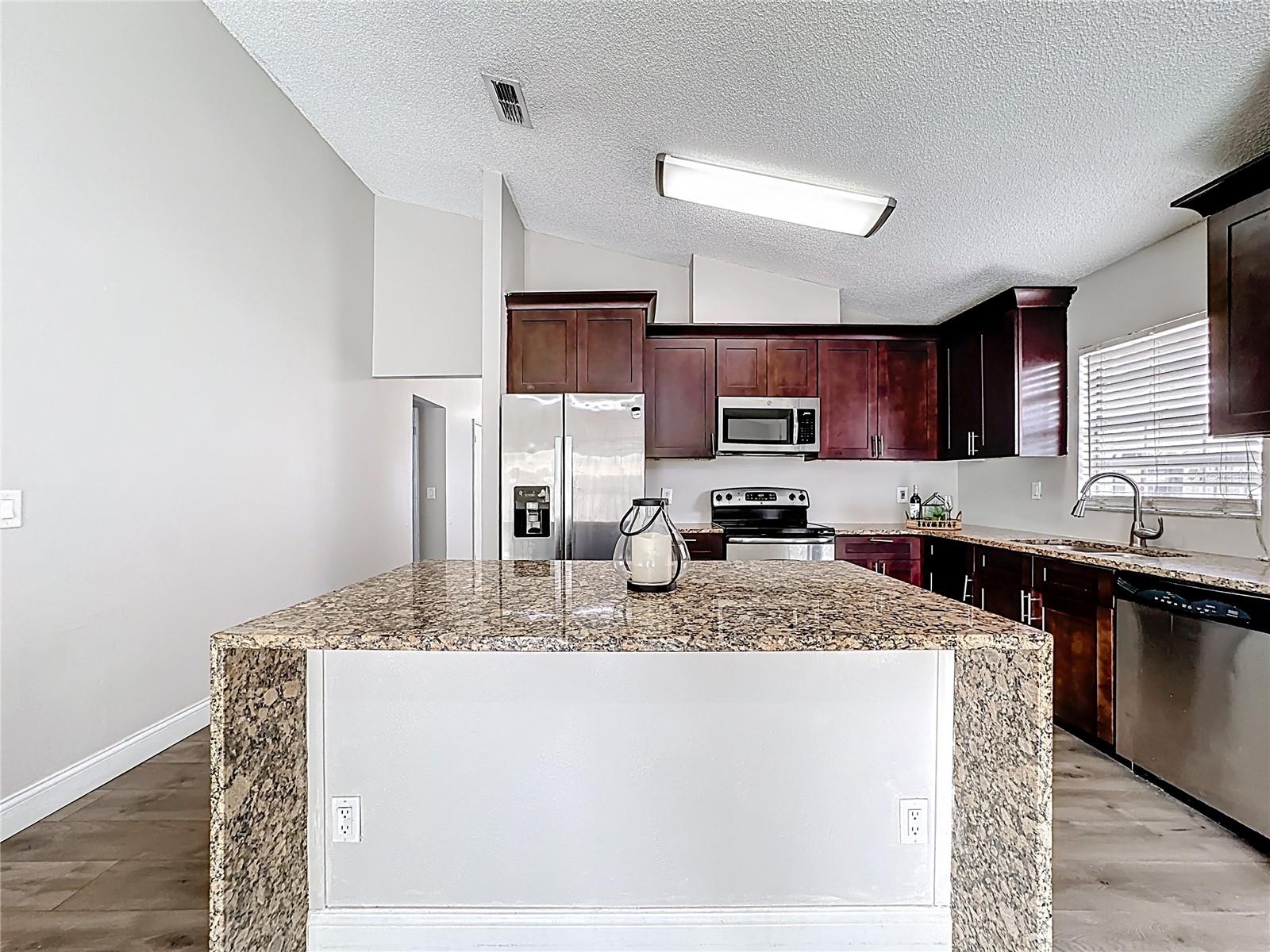 Image 10 of 35 For 6582 Meritmoor Circle