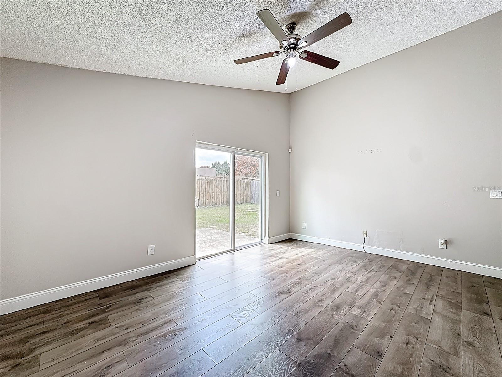 Image 11 of 35 For 6582 Meritmoor Circle