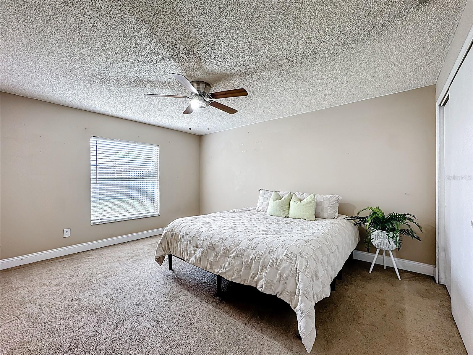 Image 19 of 35 For 6582 Meritmoor Circle