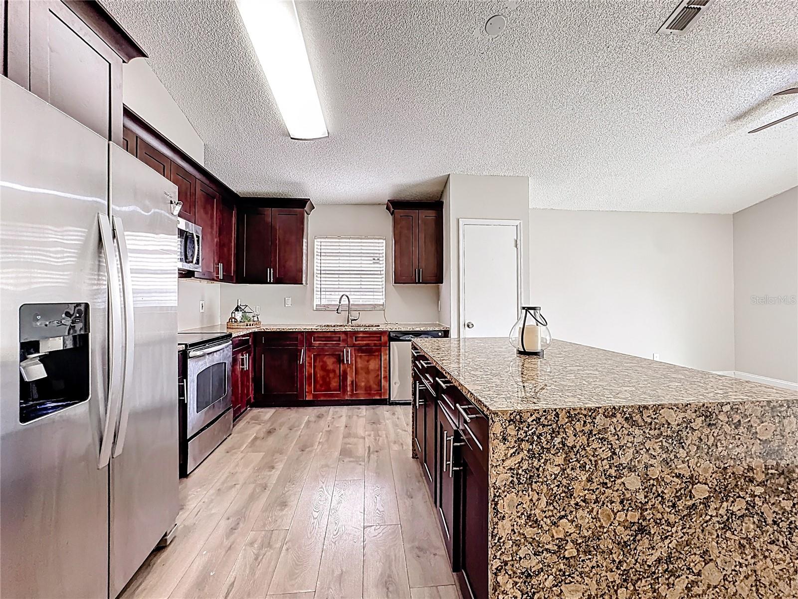 Image 3 of 35 For 6582 Meritmoor Circle