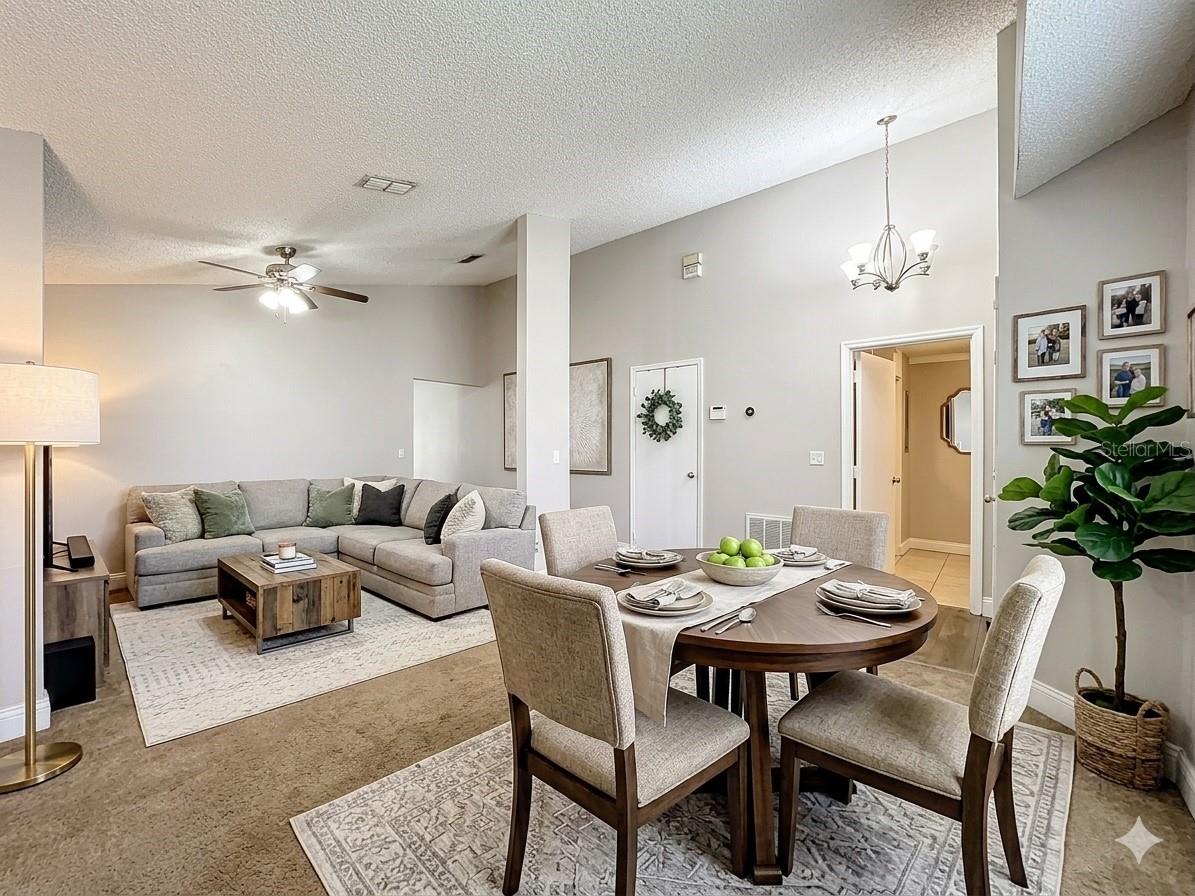 Image 5 of 35 For 6582 Meritmoor Circle