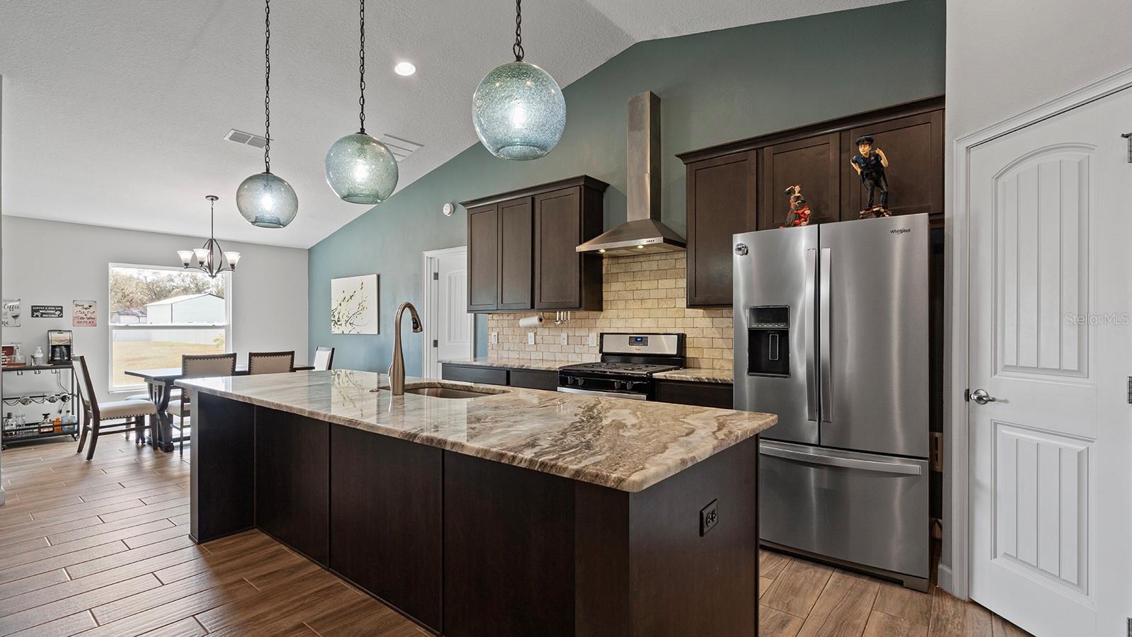 Image 10 of 38 For 4840 Old Oak Trail