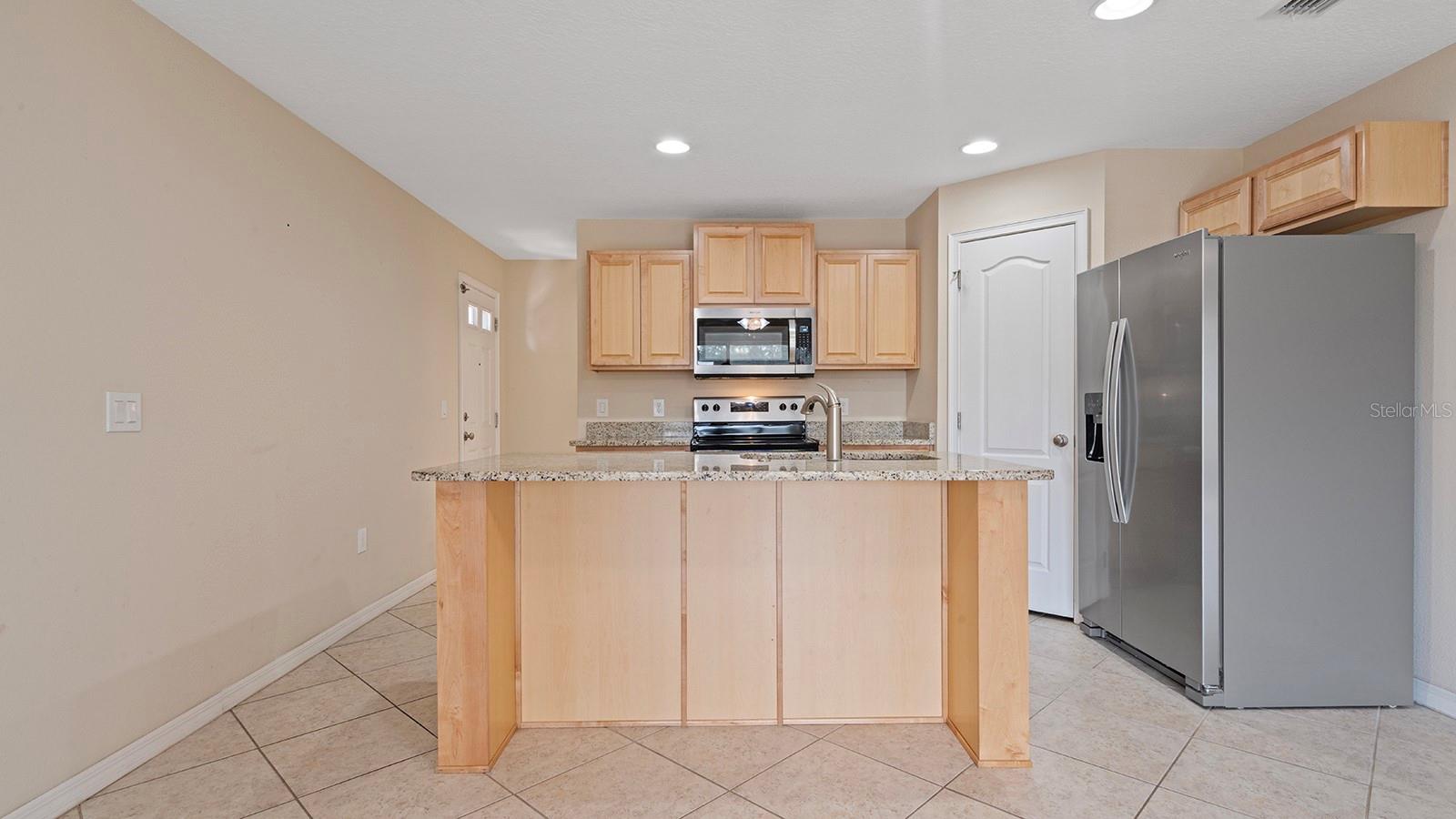 Image 29 of 38 For 4840 Old Oak Trail