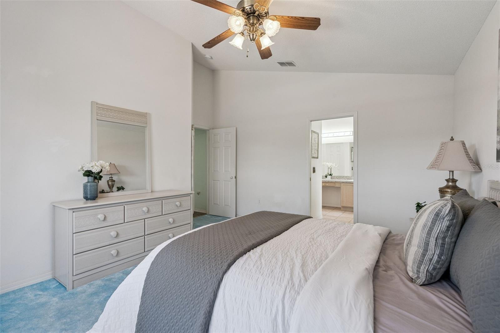 Image 19 of 44 For 2631 Star Lake View Drive