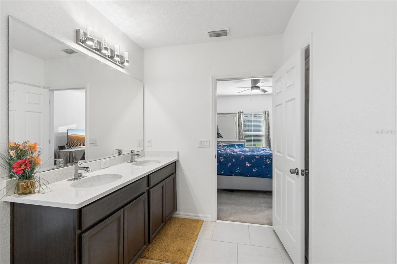 Image 17 of 34 For 687 Campo Lane