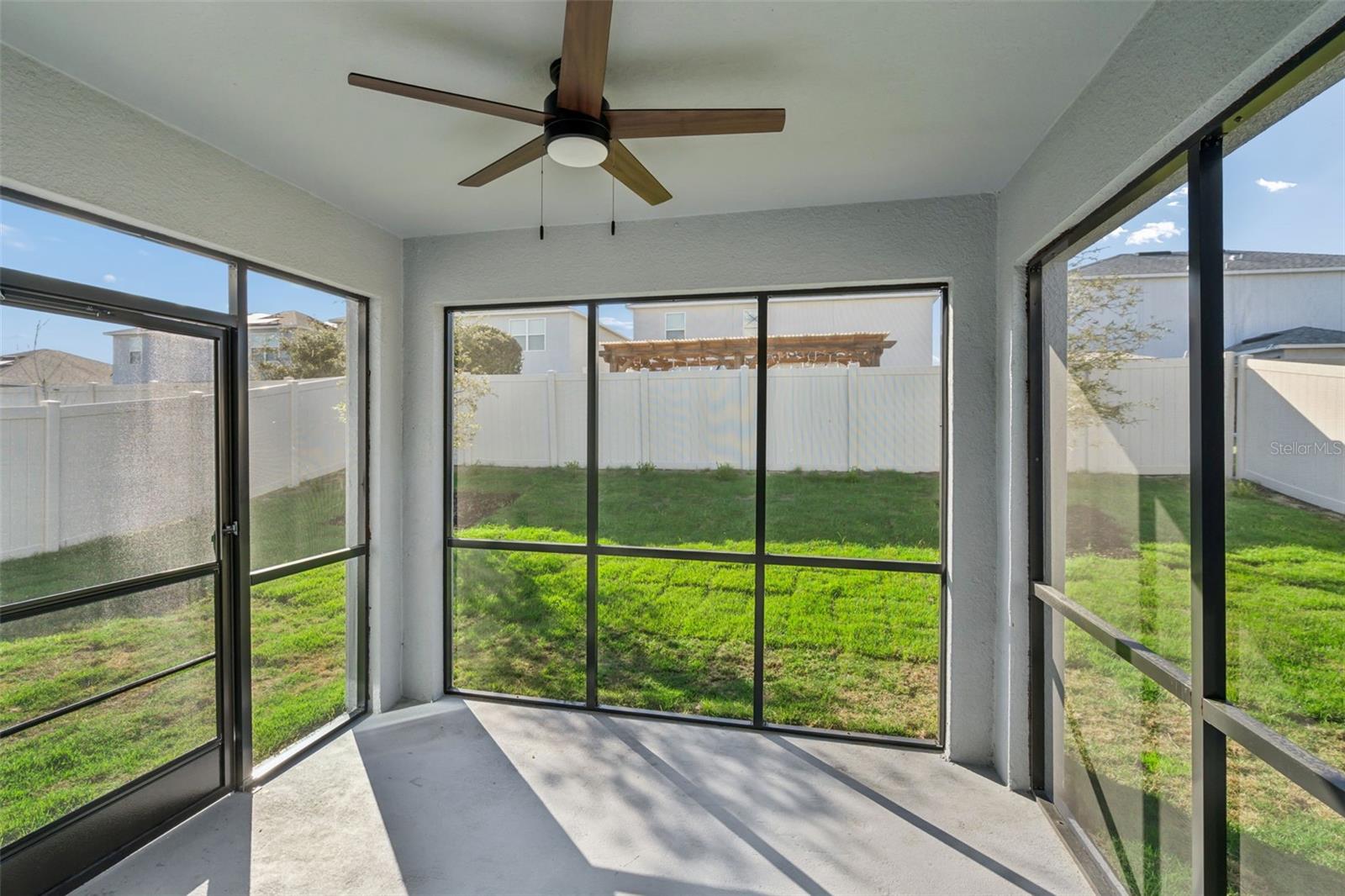 Image 32 of 34 For 687 Campo Lane