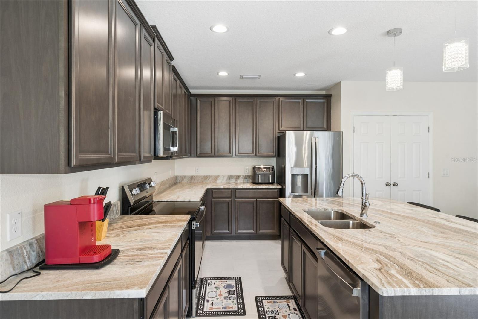 Image 9 of 34 For 687 Campo Lane