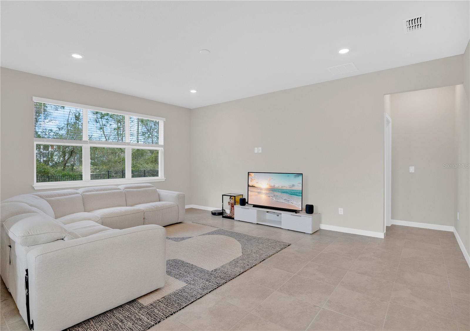 Image 6 of 25 For 3021 Green Park Drive