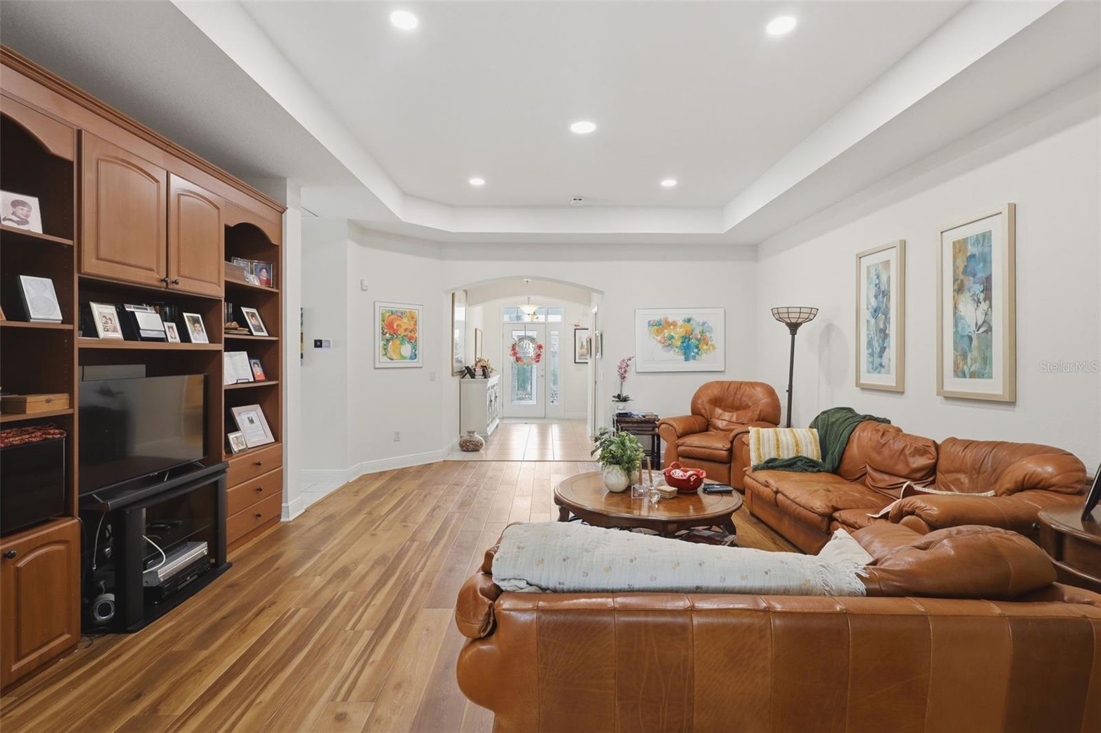 Image 15 of 42 For 1607 Mount Croghan Trail