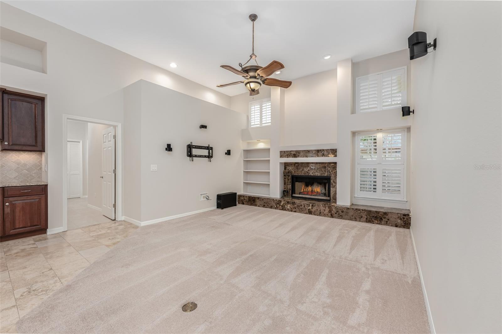 Image 22 of 59 For 1692 Wingspan Way