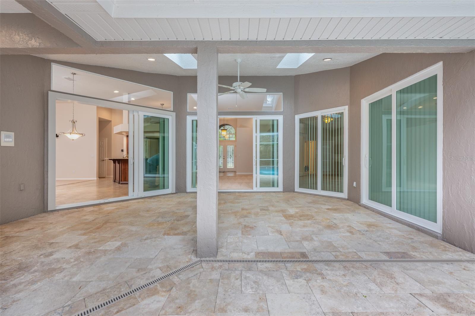 Image 36 of 59 For 1692 Wingspan Way