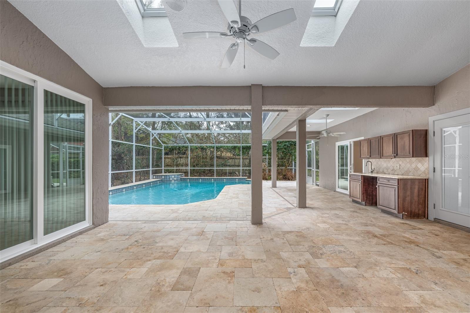 Image 37 of 59 For 1692 Wingspan Way