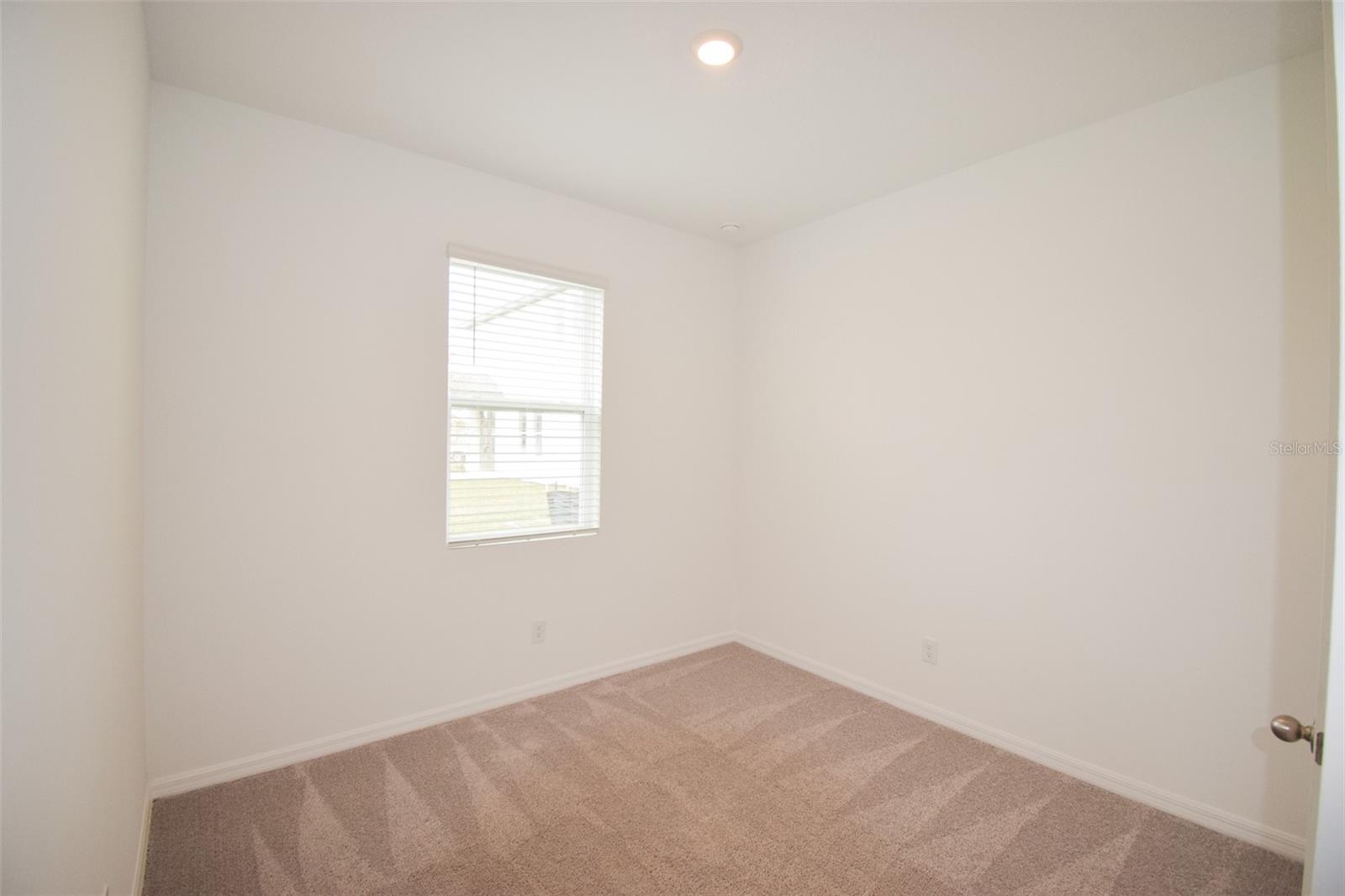 Image 19 of 39 For 2370 Lancashire Street