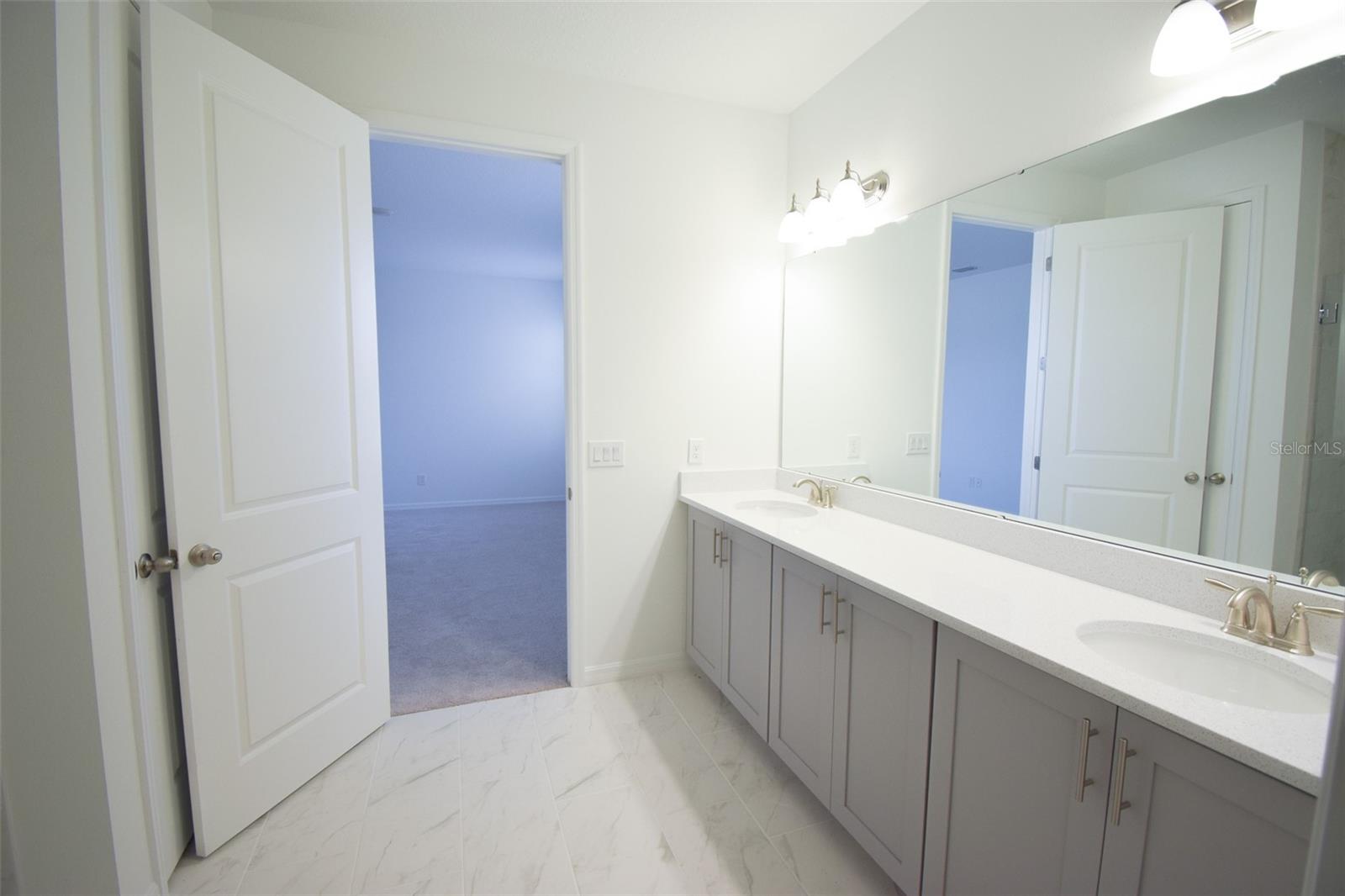 Image 22 of 39 For 2370 Lancashire Street