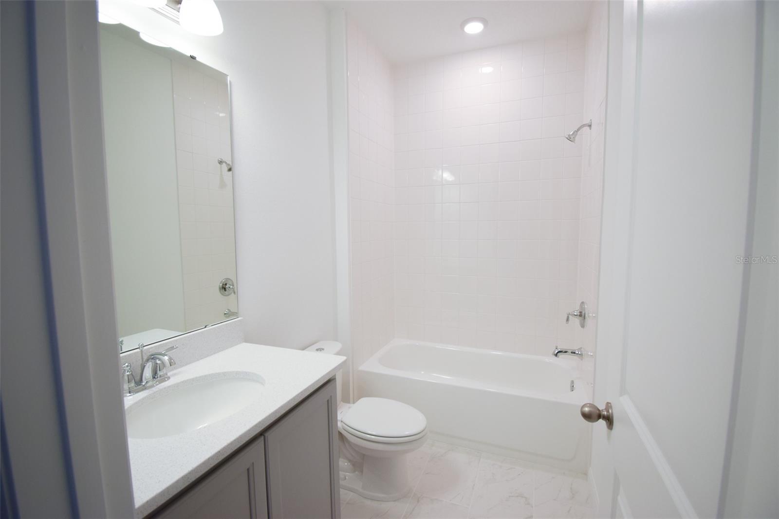 Image 27 of 39 For 2370 Lancashire Street