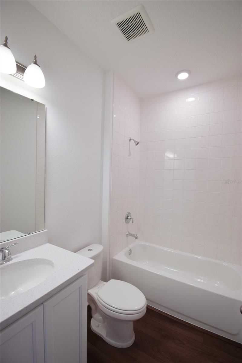 Image 28 of 39 For 2370 Lancashire Street