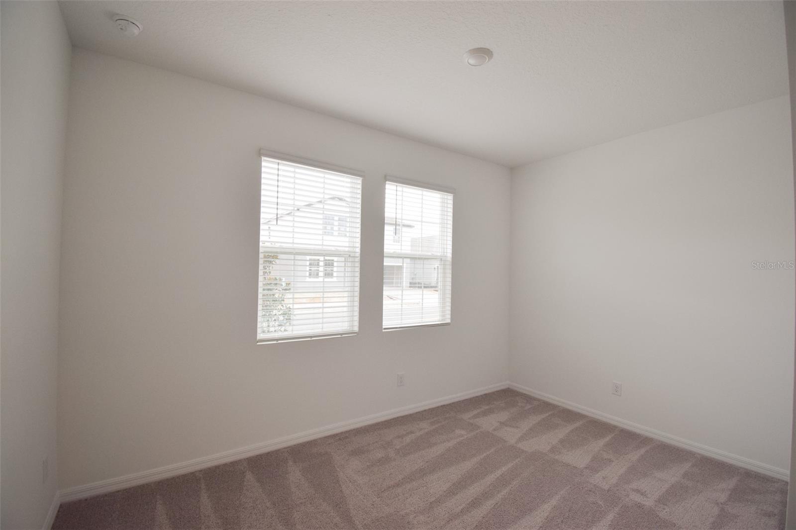 Image 32 of 39 For 2370 Lancashire Street