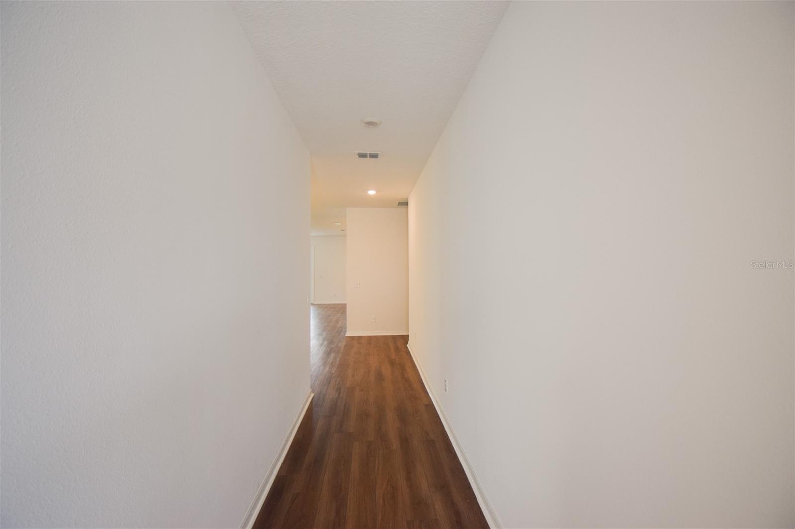 Image 5 of 39 For 2370 Lancashire Street