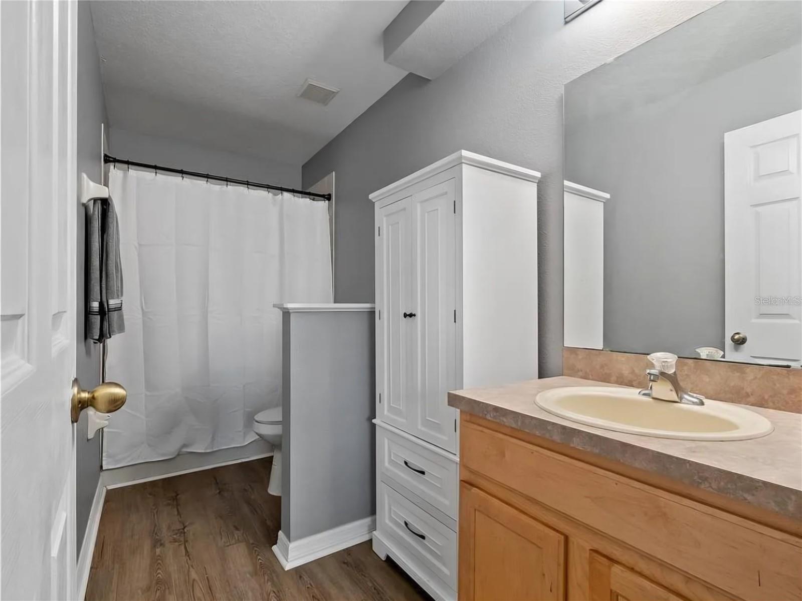 Image 11 of 17 For 12747 Somerset Oaks Street