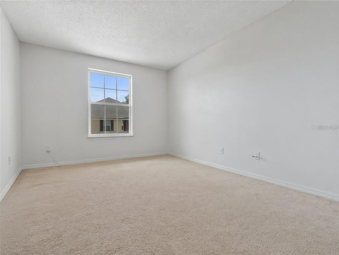 Image 12 of 17 For 12747 Somerset Oaks Street