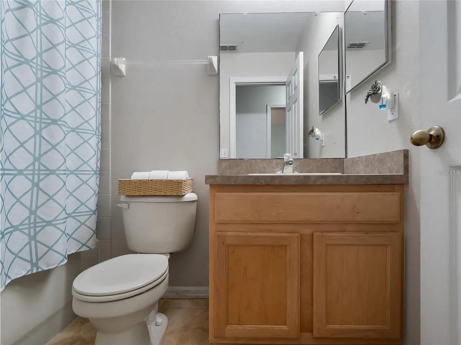 Image 13 of 17 For 12747 Somerset Oaks Street