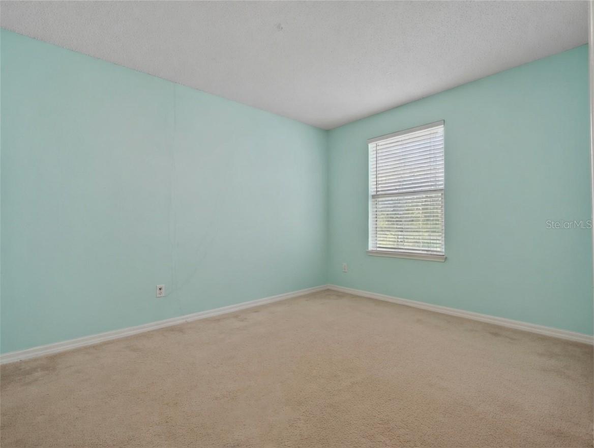 Image 14 of 17 For 12747 Somerset Oaks Street