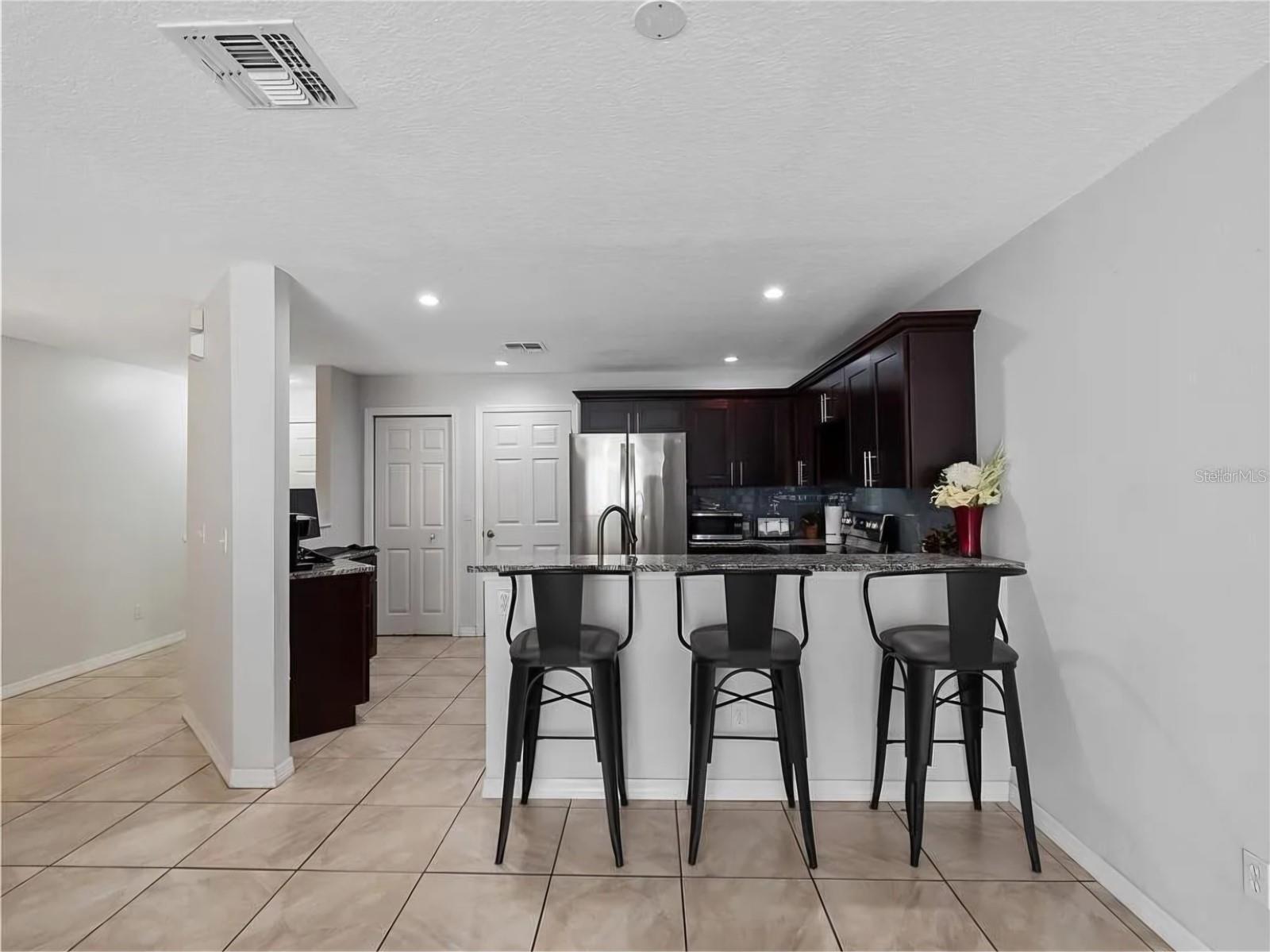 Image 6 of 17 For 12747 Somerset Oaks Street