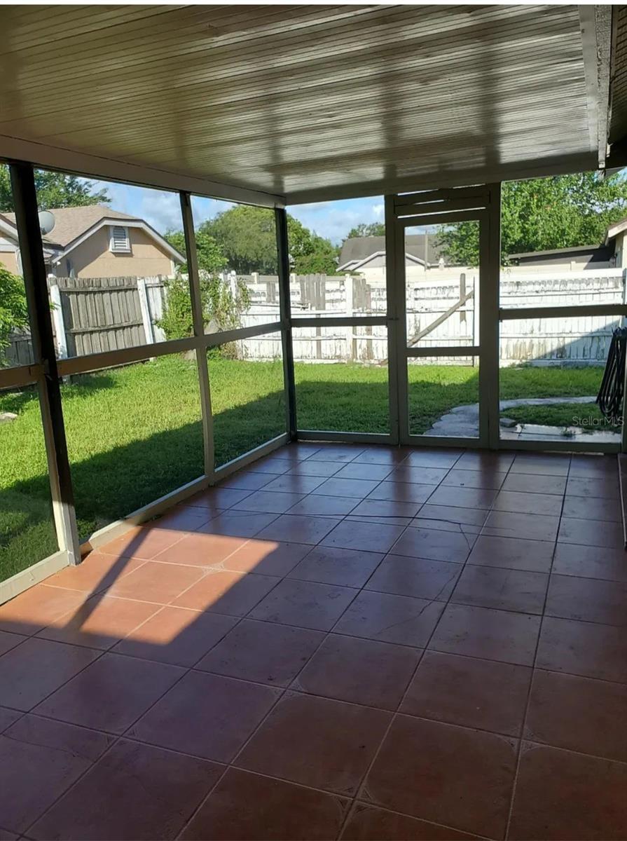 Image 12 of 12 For 8620 Drayton Court