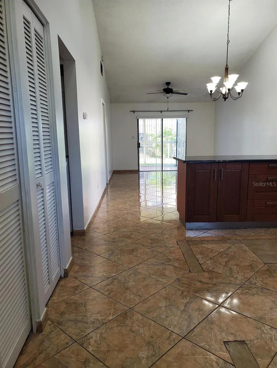 Image 4 of 12 For 8620 Drayton Court