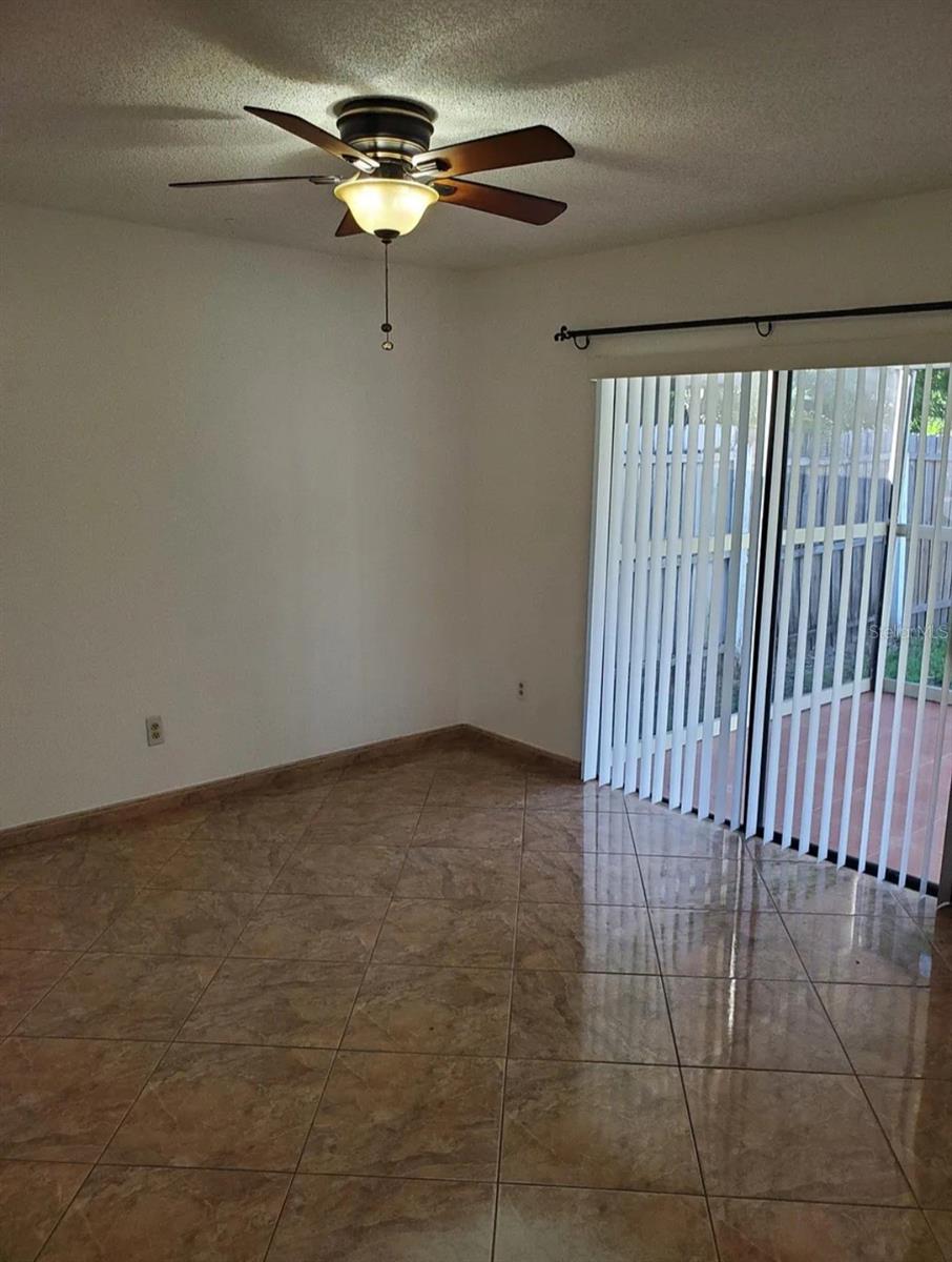 Image 6 of 12 For 8620 Drayton Court