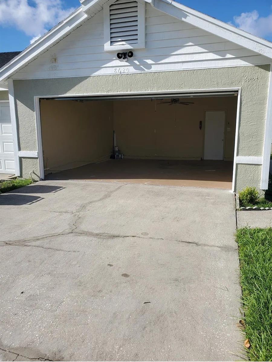 Image 9 of 12 For 8620 Drayton Court