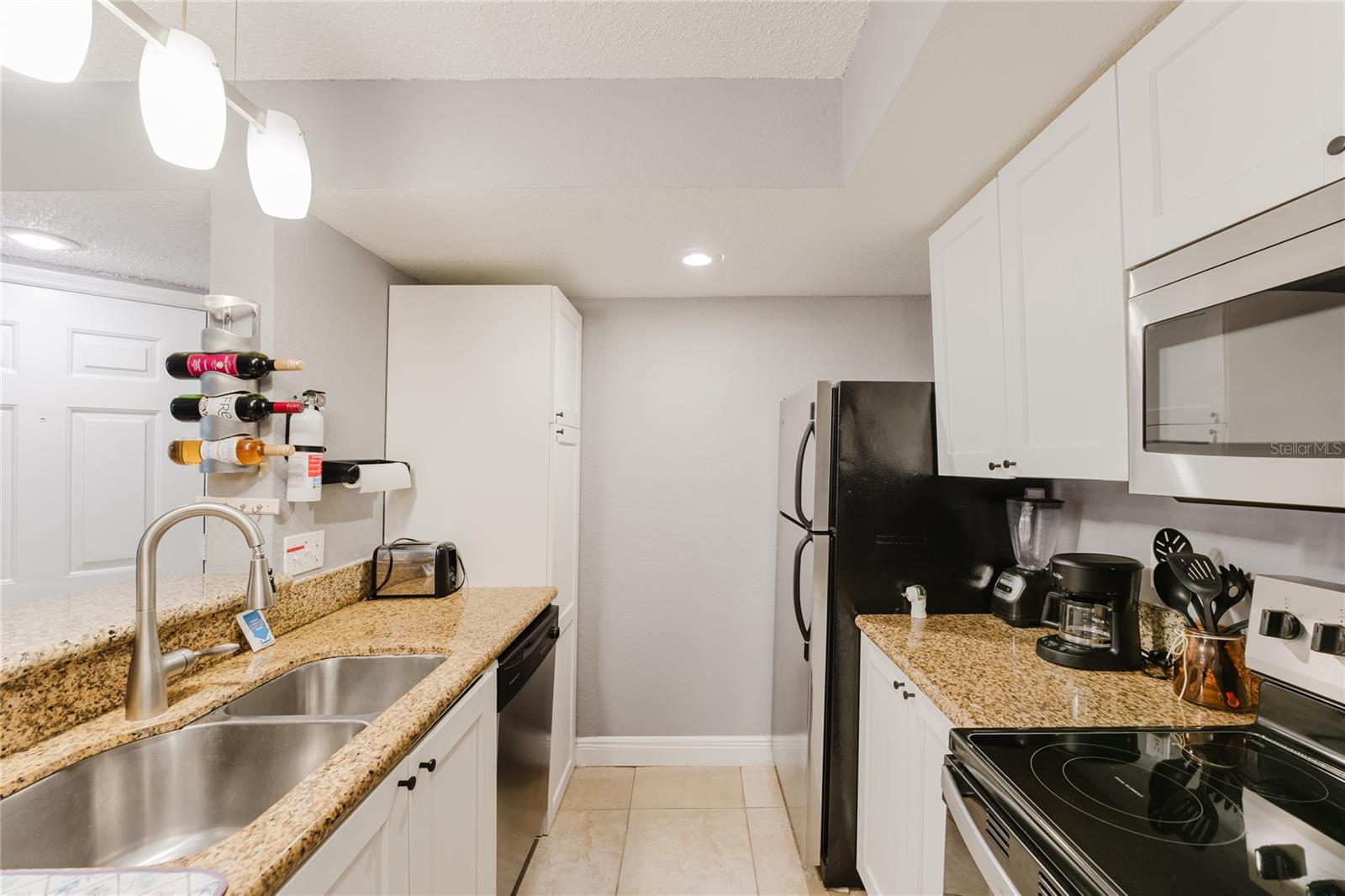 Image 11 of 41 For 5120 Conroy Rd 18