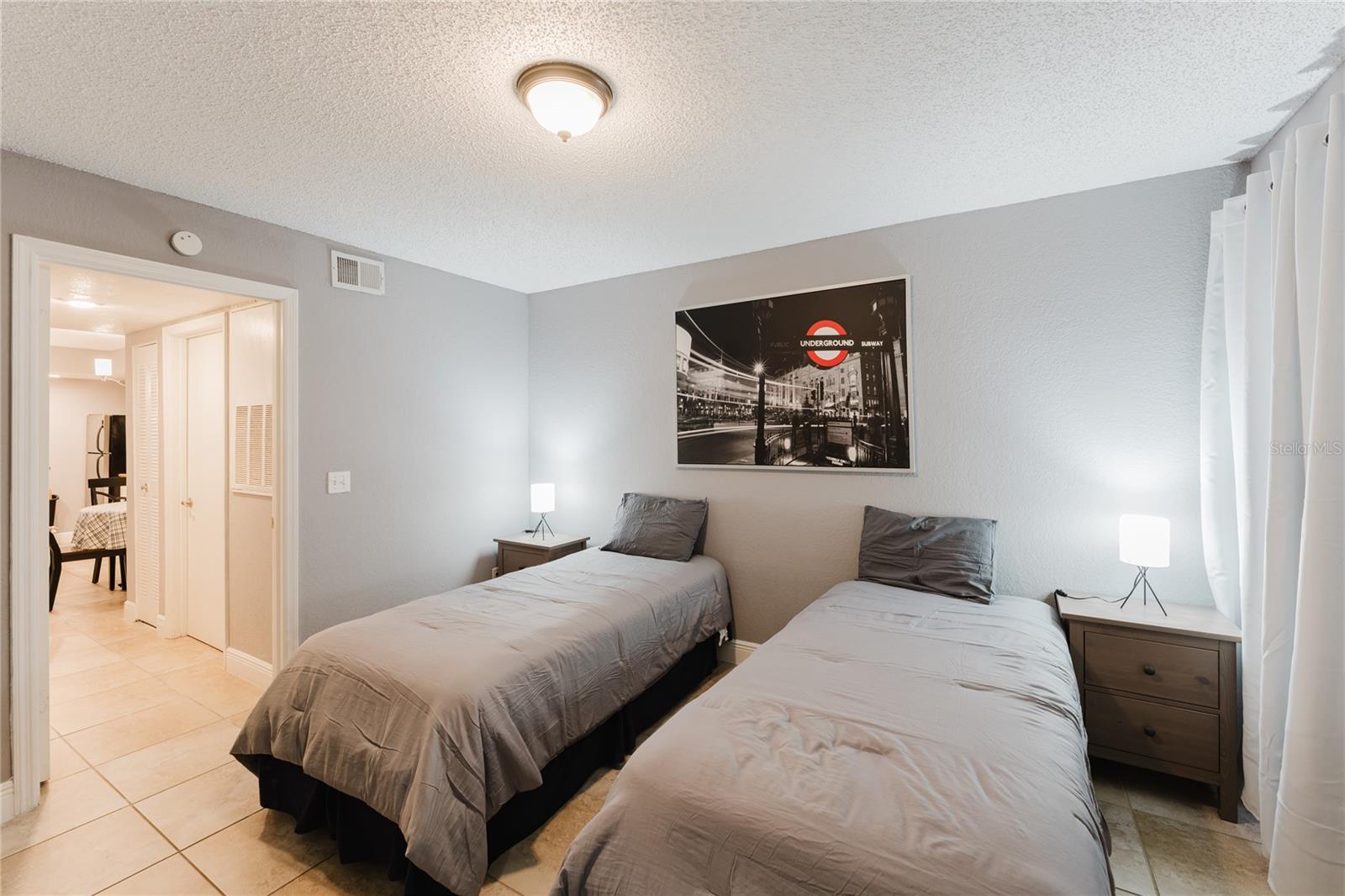 Image 15 of 41 For 5120 Conroy Rd 18