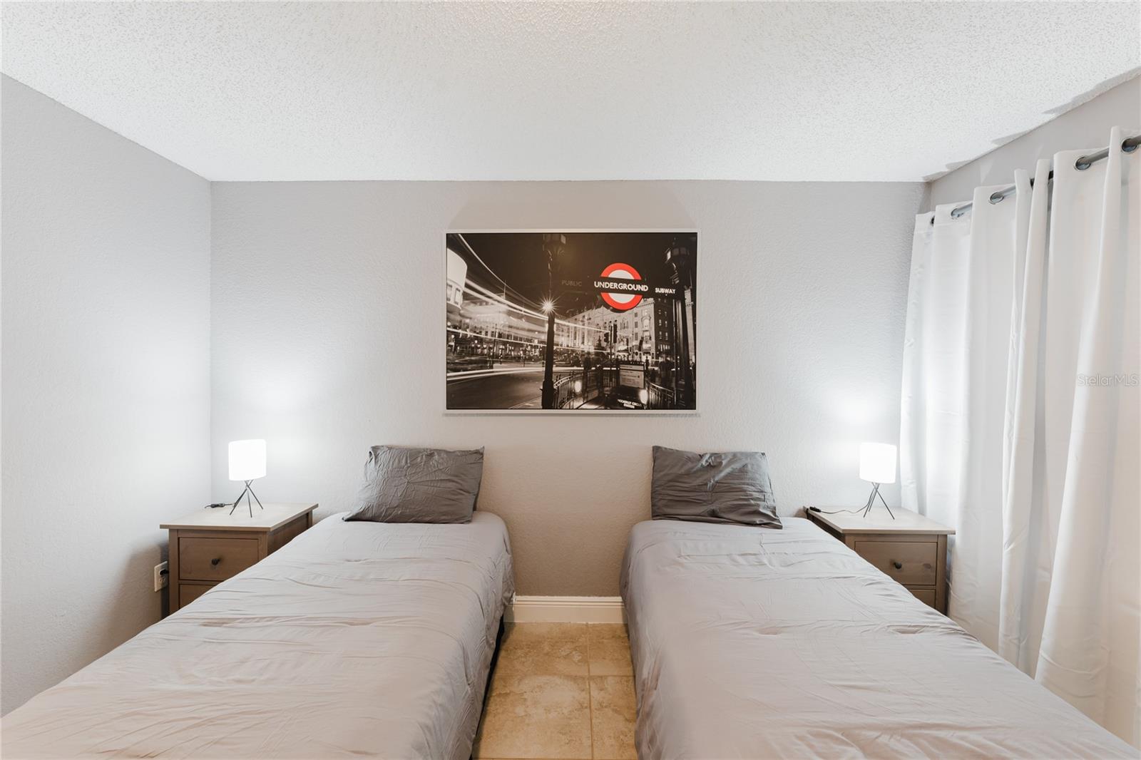 Image 16 of 41 For 5120 Conroy Rd 18