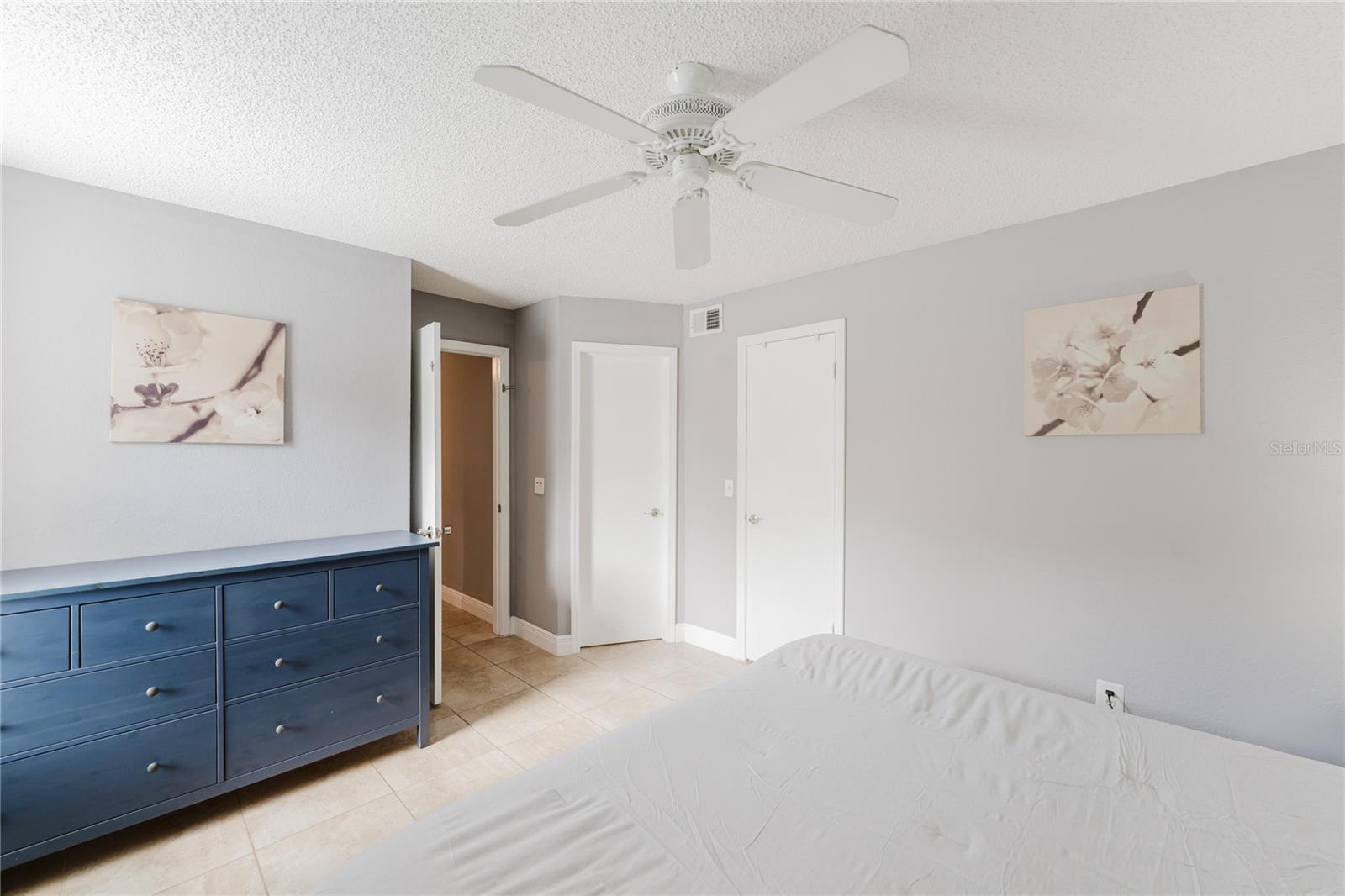 Image 23 of 41 For 5120 Conroy Rd 18