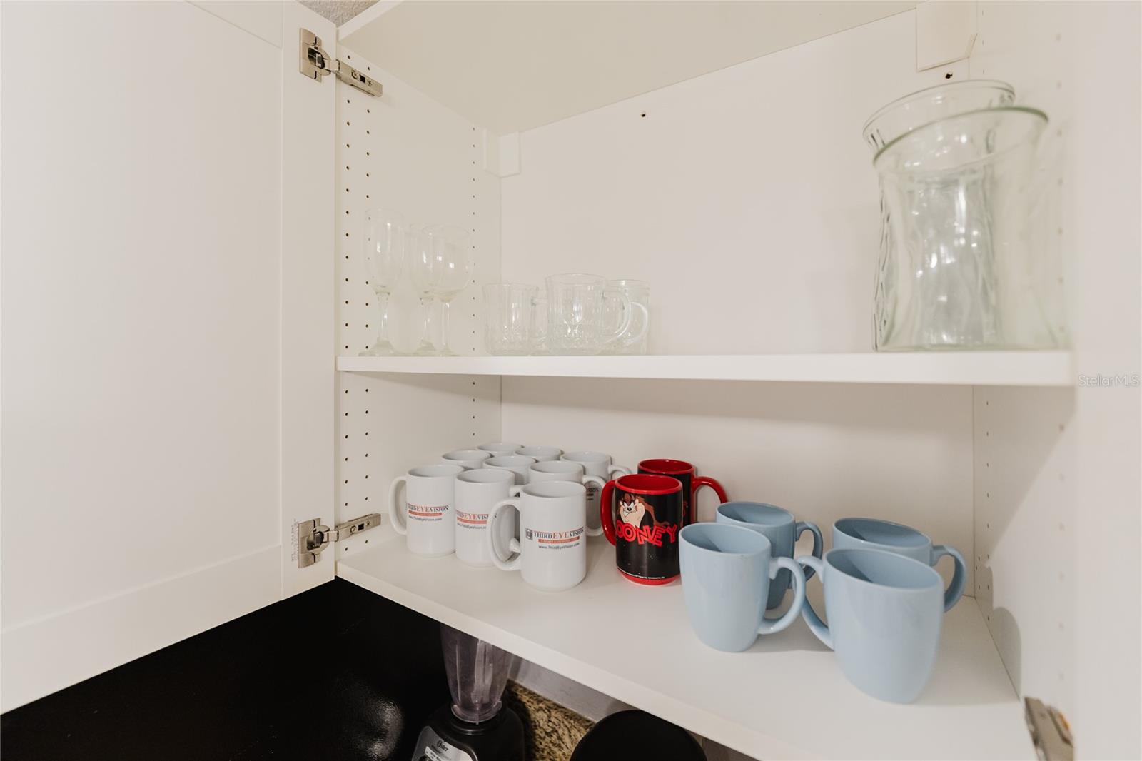 Image 27 of 41 For 5120 Conroy Rd 18