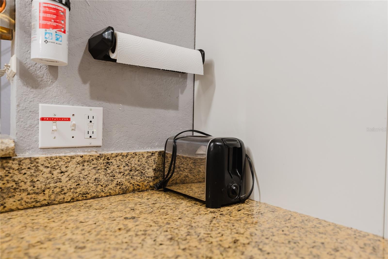 Image 29 of 41 For 5120 Conroy Rd 18