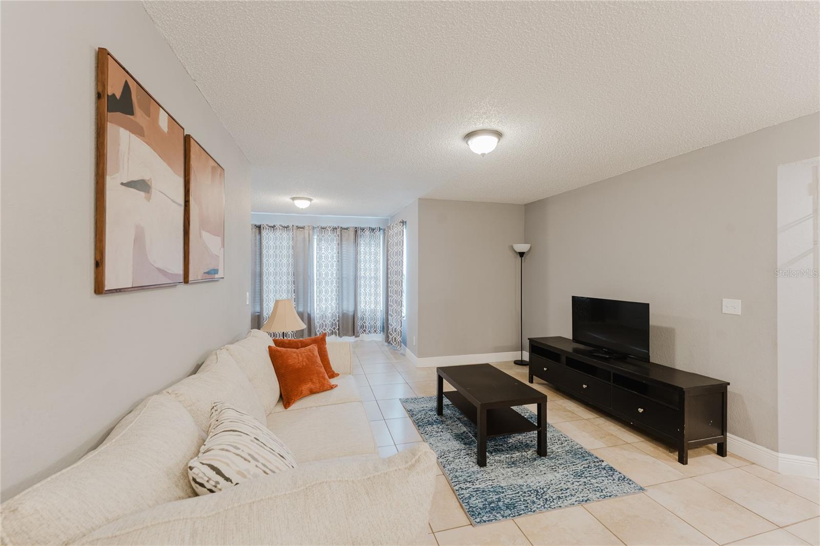 Image 4 of 41 For 5120 Conroy Rd 18