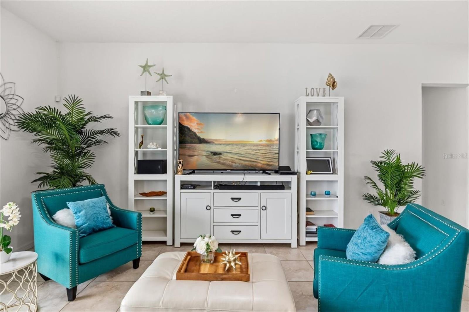 Image 6 of 30 For 9132 Carmela Avenue