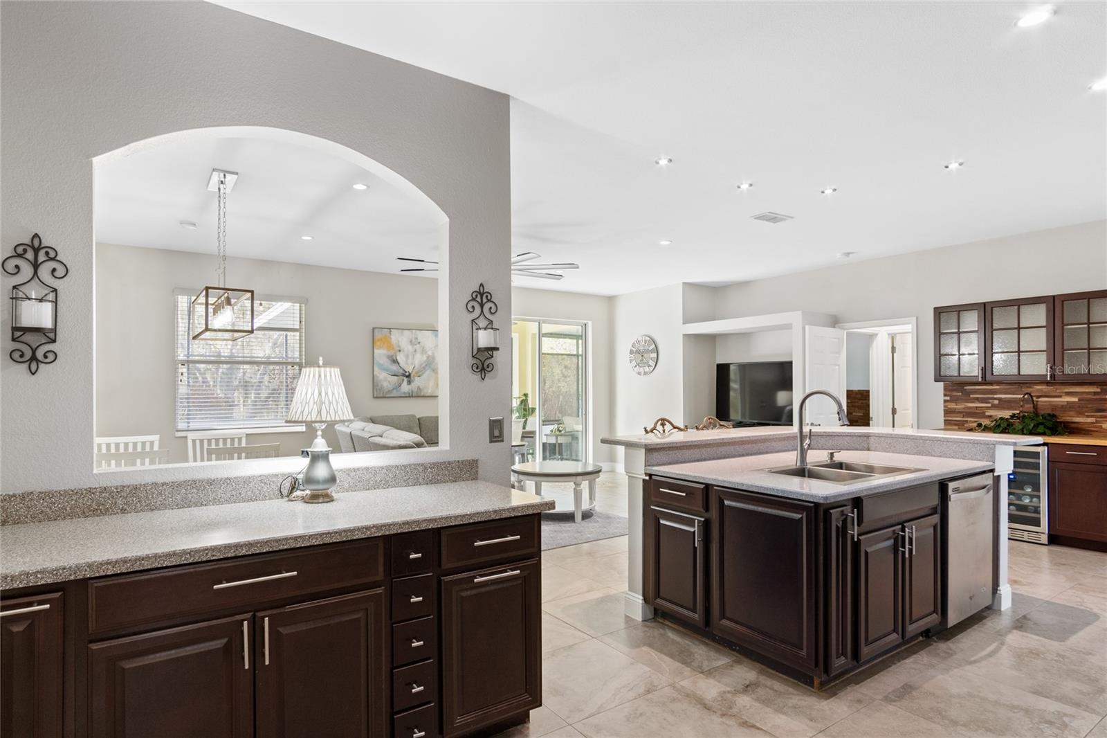 Image 16 of 49 For 218 Towhee Road