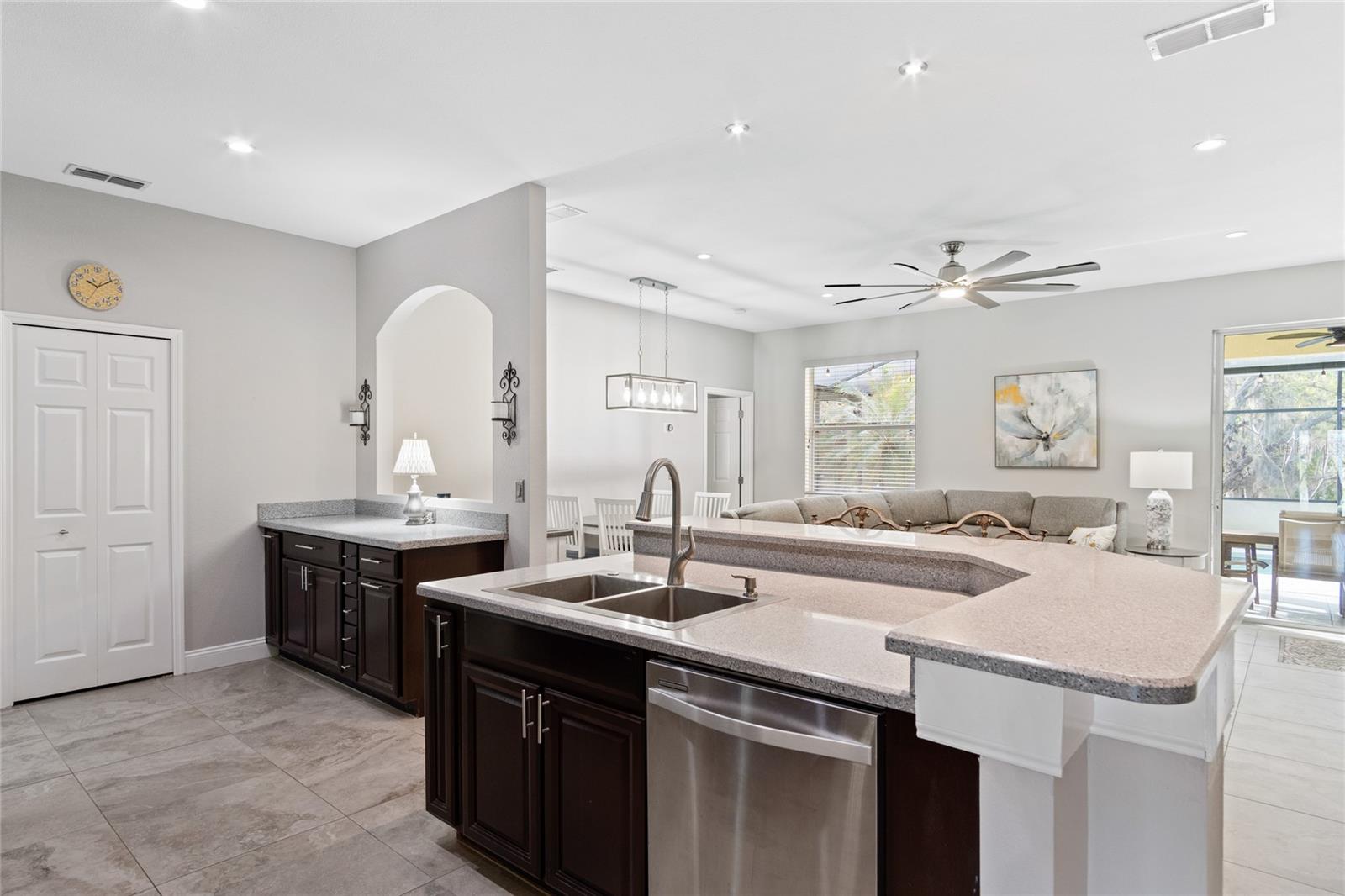 Image 20 of 49 For 218 Towhee Road